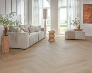 Floer-Walvisgraat-PVC-vloer-Zwaardvis-Zand-woonkamer