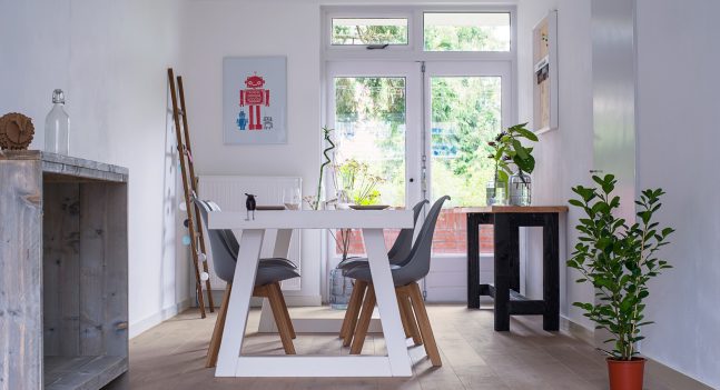 Lames de Parquet Chêne Rustique Contrecollé – Scié et Blanc Huilé