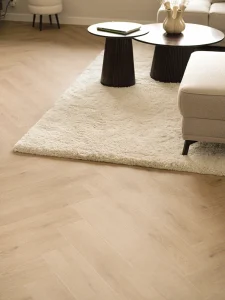 PVC-à-Bâton-Rompu-XL-sols-Bryde-Brun-interior-3