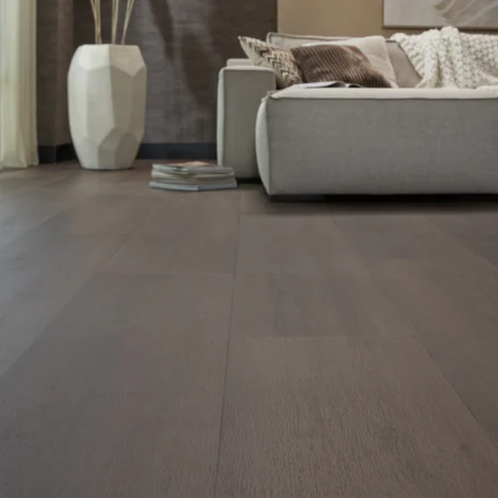 PVC-à-Clic-Manoir-Floer-Chêne-Foncé-salon-4