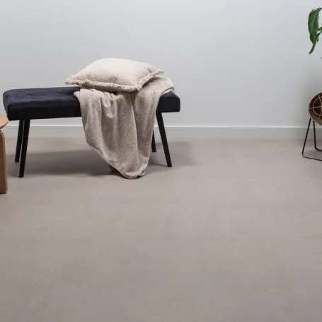 PVC-à-Clic-en-Carrelage-Floer-Béton-Greige-ambiance-avant