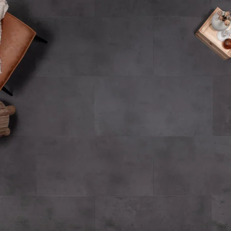 PVC-à-Clic-en-Carrelage-Floer-Béton-Noir-ambiance-topdown-grand