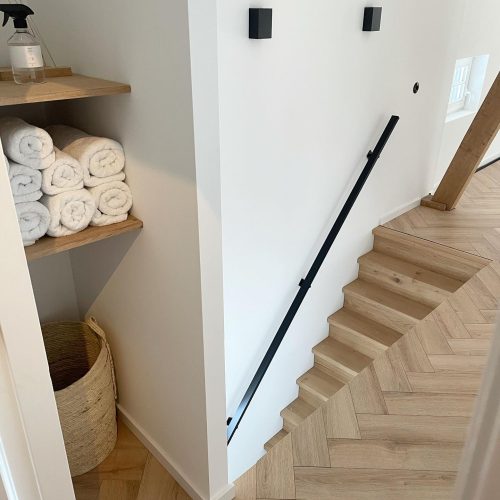 Comment protéger votre sol stratifié contre les rayures et l’usure ?